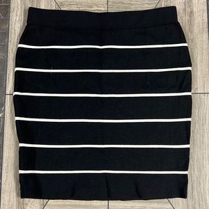 NWOT  Elle XL skirt